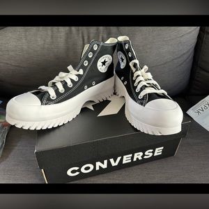 Converse Chuck Taylor All Star Lugged 2.0 Sneaker Black/White Size 9.5W